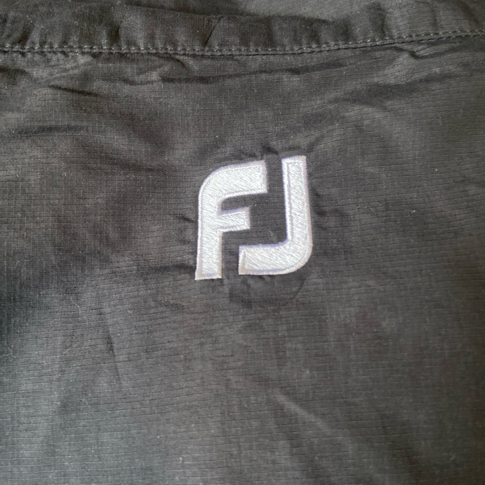 FootJoy Large Black/White 1/2 Zip Pull over Windbreaker Jacket - Picture 9 of 9